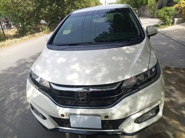 Honda Fit 1.5 Hybrid S Package 2018 for Sale in Lahore