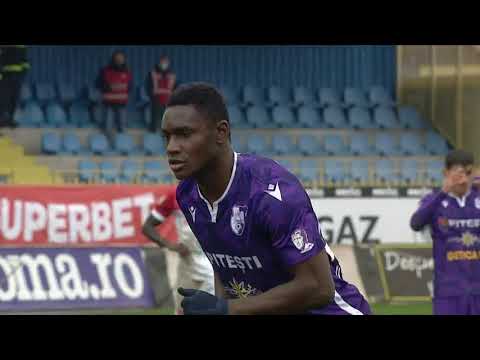 GOOOL! Hermannstadt - FC Argeș 0-1. Malele deschide scorul dintr-un penalty repetat