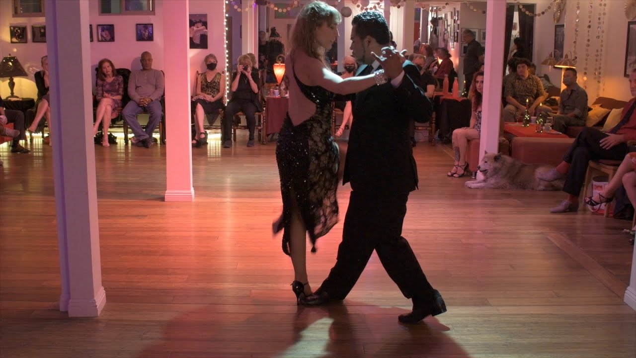 Lorena Ermocida and Dennis Cante 2/2