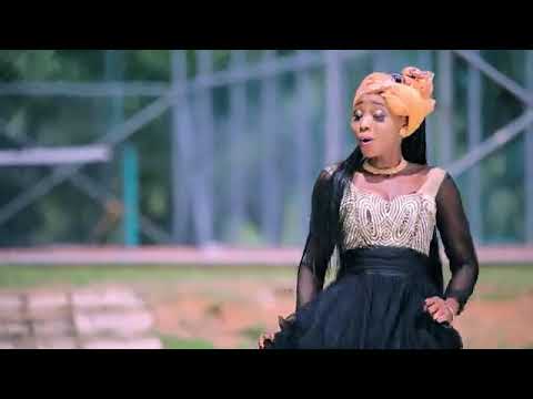 Asiya Chairladay - Sinadari Ft. Adamsy Celebrity