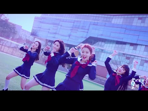 各国最奇葩的校服，硬核俄罗斯竟穿女仆装，韩国竟着迷中国校服？