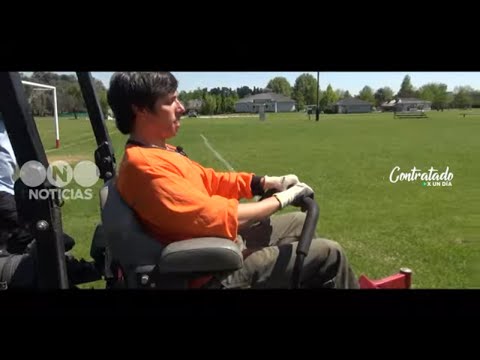 Roberto Funes Ugarte como JARDINERO - #ContratadoXunDía  - Telefe Noticias