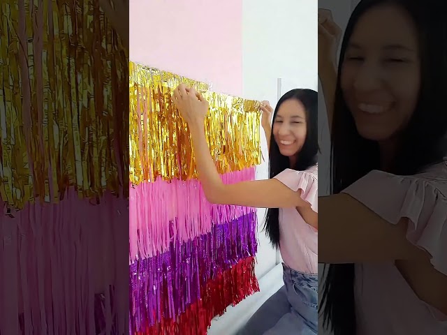 Vídeo relacionado con Feibmir 4 Cortinas de espumillón metálicas, Cortina de Purpurina, decoración de Fondo para Fiestas de cumpleaños, Baby Shower, Bodas, Navidad (Plata)