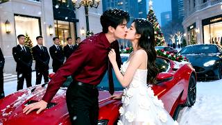 Malamig na CEO, maling sakay at isang halik ng dalaga—gumuho ang depensa, ‘Akin ka na!’