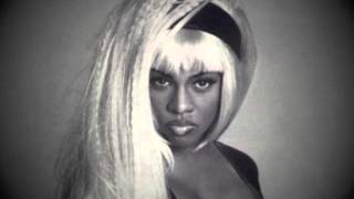 Lil&#39; Kim - The Big East (feat. Junior M.A.F.I.A.)