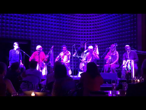 TUVAGRASS - Alash Ensemble - Irish song, Tuvan mash up - AMAZING!!