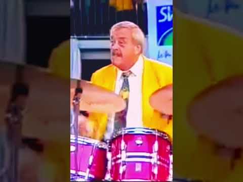 Clips of Huub Janssen going Bonkers on the drums 1997 Short