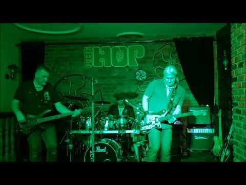 Motus (Live at The Hop)