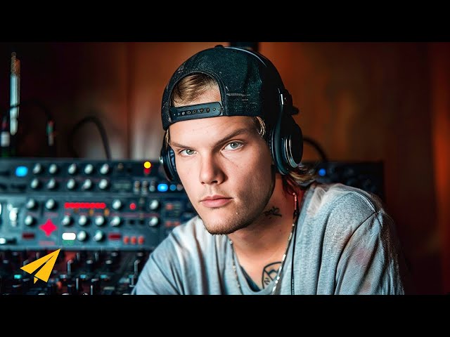 Video Pronunciation of Avicii in English