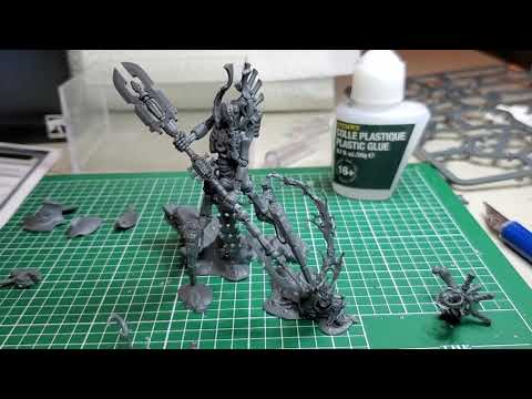 Illuminor Szeras - What you need to know for assembling him