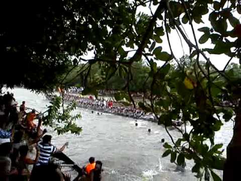 Karichal 2011@  payipad jalolsavam...