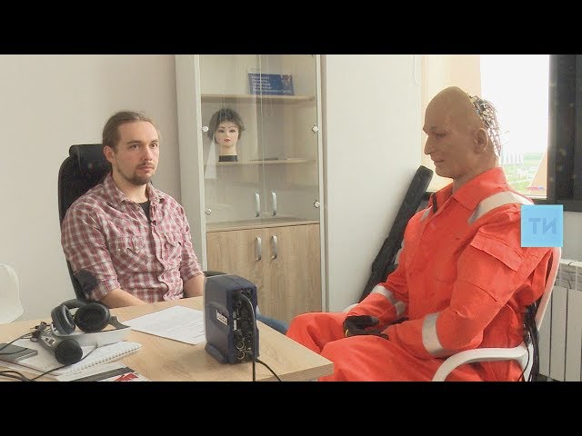 Робот Гагарин в Университете Иннополис