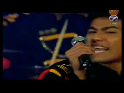 Meet Uncle Hussain & Hujan (Live AIM 16 2009)