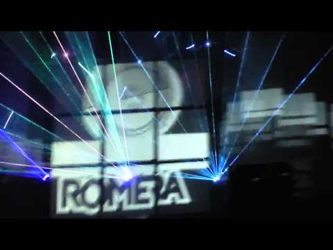 Tony Romera plays " He're we fucking go " from Firebeatz @ Festival Inox Toulouse 2013