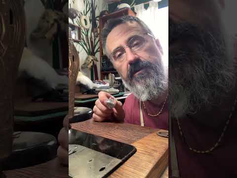 Restoration of a Vintage Sewing Machine Singer 15-88  part 2