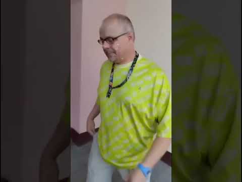 RAFAŁ ZIELONY GET A KEBAB IN THE FACE #shorts #szkolna17