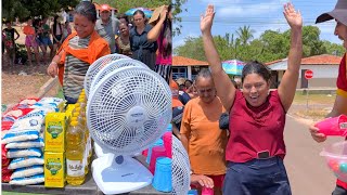 Hit the ball into the cups and win prizes!