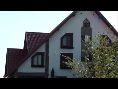 Gradina si lac in spate Pensiunea Eden 4* din Crisan, Delta Dunarii