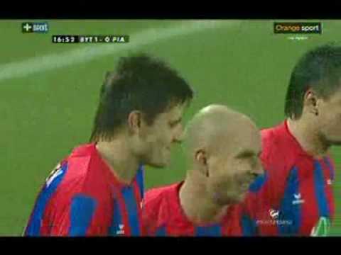 Piast Gliwice - Polonia Bytom (gol na 0:1 Owczarka)