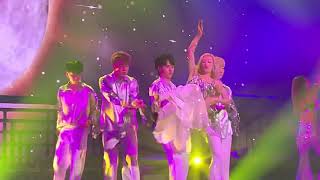 Download lagu Tiffany Young - Magnetic Moon (Performance) mp3