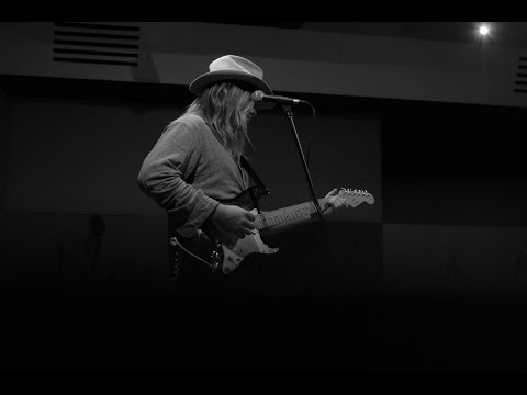 Little Georgia - This Old House/White Horse (Official Video - Live from Medici Studios)