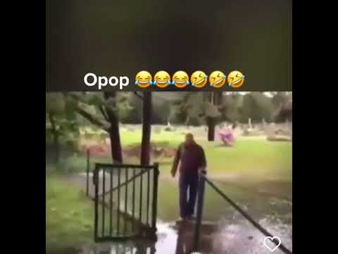 Opopop...🤣🤣🤣#shorts#like#smesno#tiktok