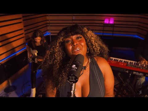 Brittney Spencer - Bigger Than The Song (Live Session)