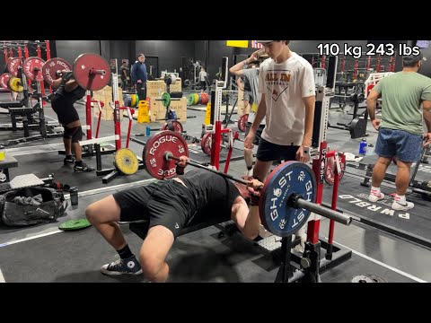 W6D4 stiff bar starting to click and bench form adjustments