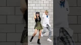 Download lagu DITA X SING SPESIAL LOVE DANCE CHALLENGE #secretnumber #xodiac #dita #sing #시크릿넘버 #소디엑 #씽 #디타 mp3