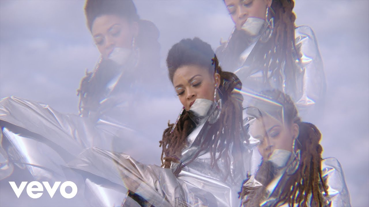 Valerie June - Fallin' (Official Music Video)