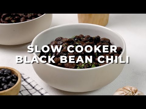 Slow Cooker Black Bean Chili | SO EASY!