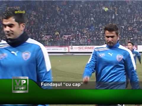 Fundașul “cu cap”