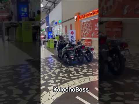Asi luce adentro del centro comercial la Trinidad de Coatepeque Quetzaltenango.