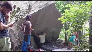 Video thumbnail of Bot, 7a. Cavallers