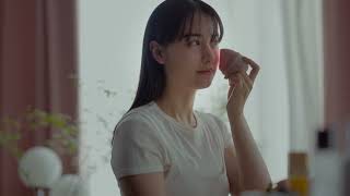 山本美月出演「ANLAN Rose Lumi 15秒ver Morning篇」朝5分で勝ち確フェイス