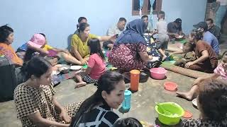 Download lagu Instead I'm being blamed here||cook just one type||please just cook mp3