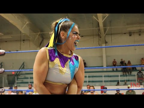 Moon Miss (MasterChef Canada Winner) vs 'Hollywood' Cole Trafford - Free Intergender Wrestling