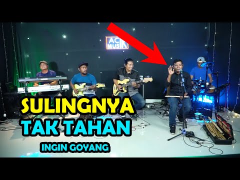 Lagu ini membuat pemain suling Joget2 sendiri & bikin lupa hutang 😁 (cek sound)