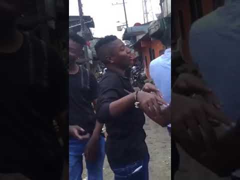 QUE DESCARO - LOS GIGANTES