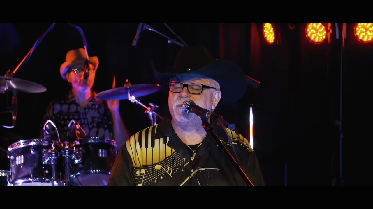 Promotional video thumbnail 2 for Rogue Country