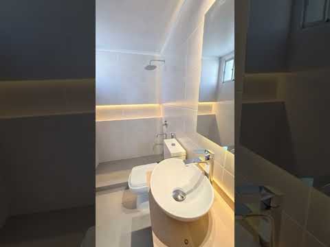 Video de YouTube - ALQUILER  OFICINA  px. WTC     180 M2
