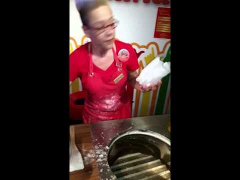 Wax hands @ madame tussauds amsterdam