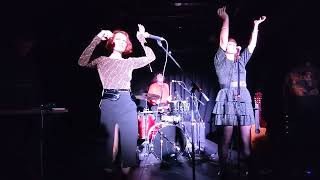 Nouvelle Vague - &quot; Just Can&#39;t Get Enough &quot; by Depeche Mode