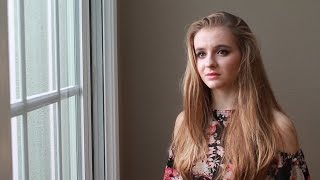 Paris -- Alexis Gregorie covers Chainsmokers&#39; original song