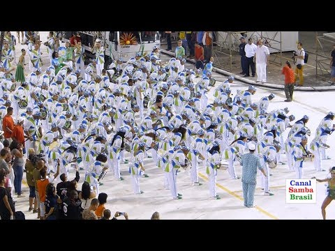 UNIDOS DOS MORROS - SANTOS - Entrada da Bateria no Recuo - Carnaval 2018 - 03.02.2018