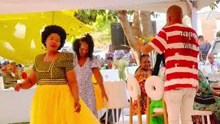 Download lagu Le Mmotse. A re o nyaka lenyalo mp3 Download lagu Le Mmotse. A re o nyaka lenyalo mp3