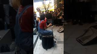 Download lagu Pengamen korea di seoul 2 mp3