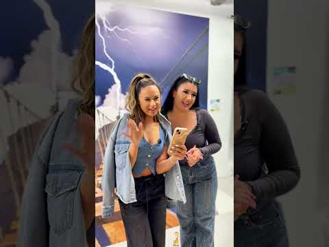 Se bârfesc una pe alta!