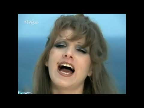 Getting a Drag - Lynsey de Paul (rare video)