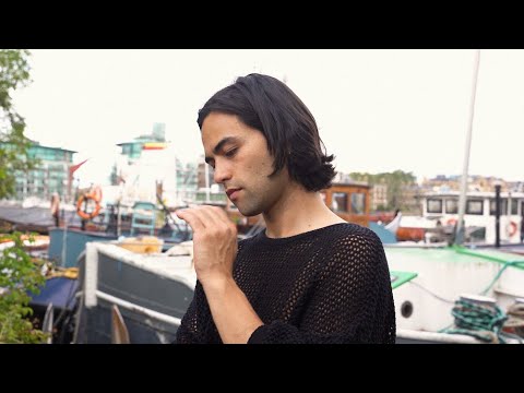 Hilang Child - Lapwings (official music video)